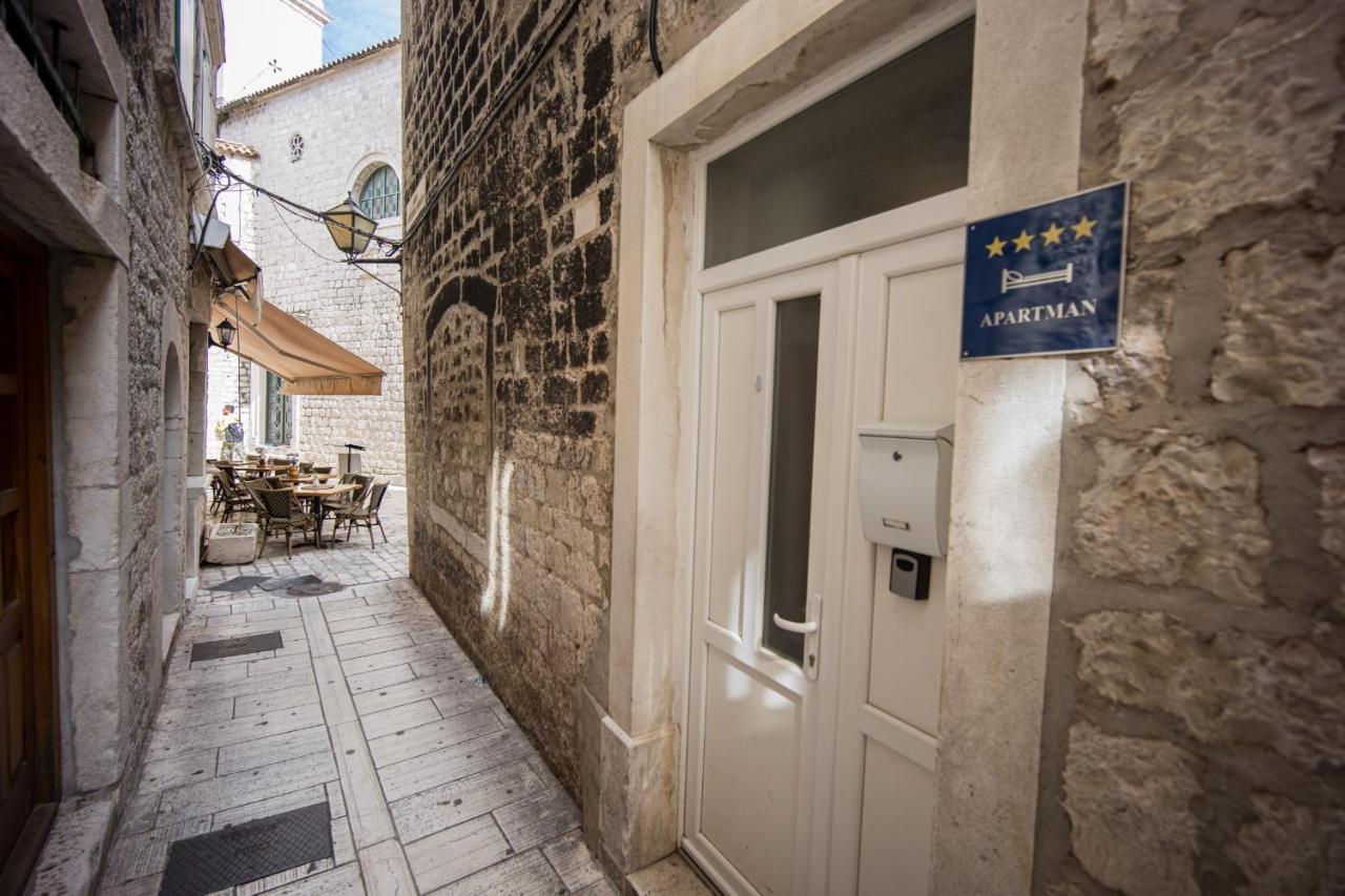 Stonehouse Lino For 6 With Sea View Trogir
