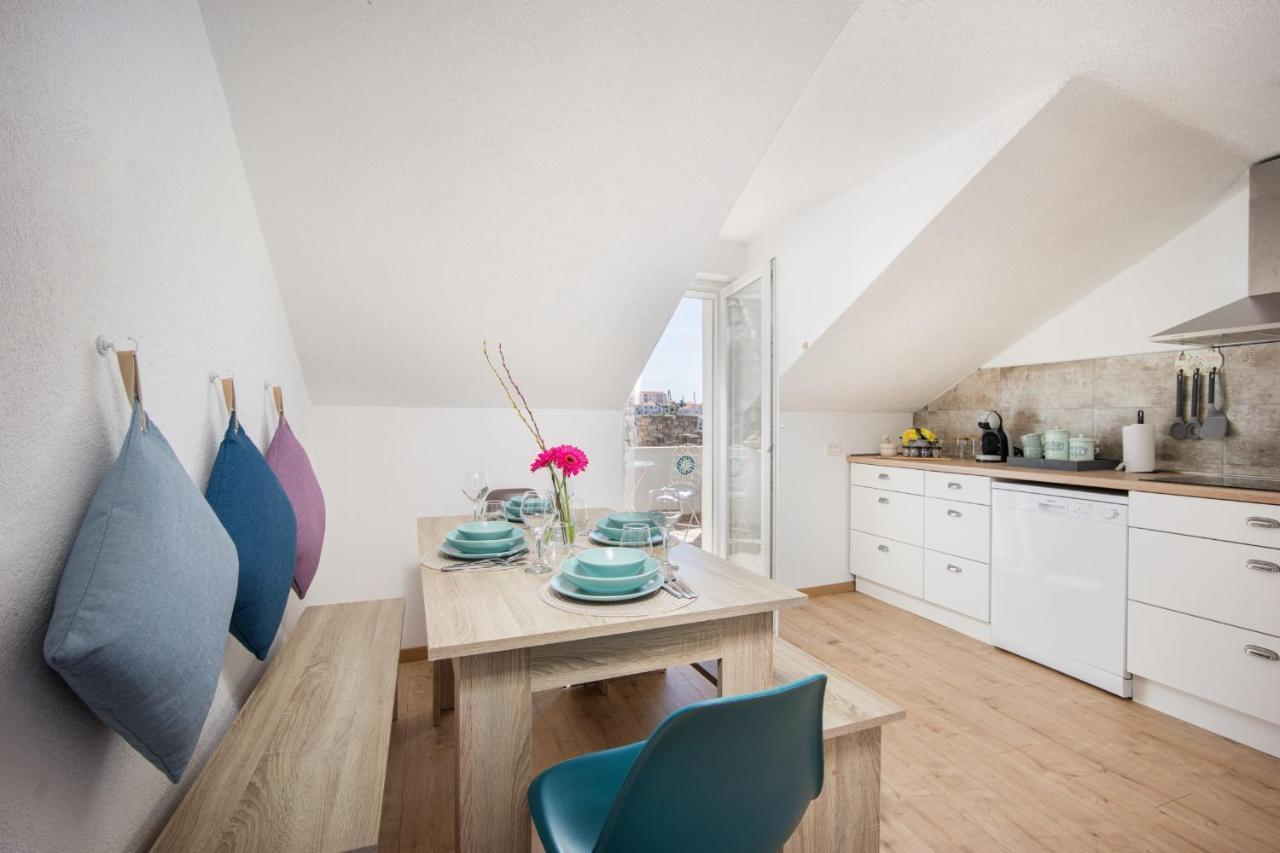 Stonehouse Lino For 6 With Sea View *