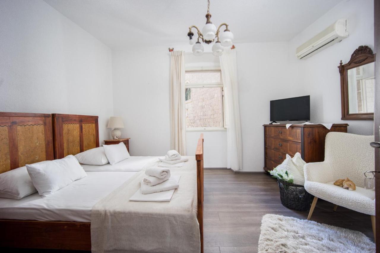 Stonehouse Lino For 6 With Sea View * Trogir